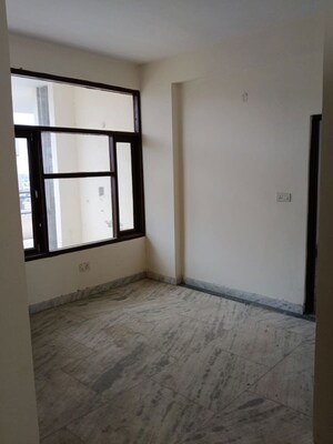 Room in 4 BHK Apartment at Sector 24 – for Sale