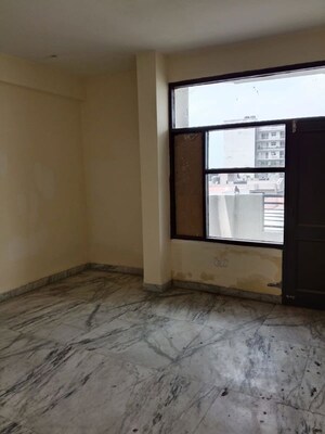 Room in 4 BHK Apartment at Sector 24 – for Sale