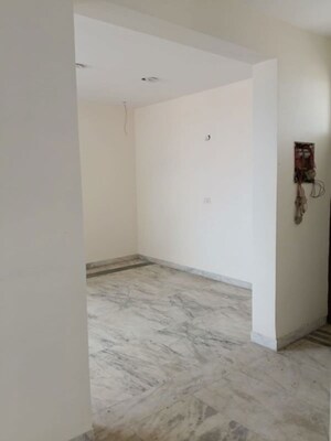 Room in 4 BHK Apartment at Sector 24 – for Sale