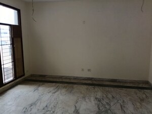Room in 4 BHK Apartment at Sector 24 – for Sale
