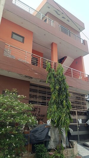  Independent House For Sale in Delta City