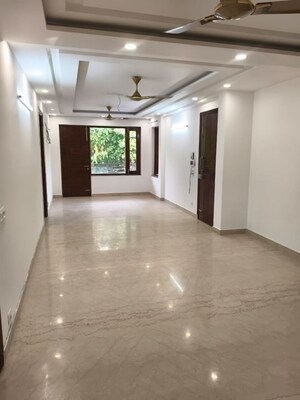 2 BHK Builder Floor For Rent in Sector 22