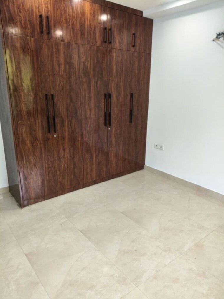 Room, sector 22 2 Bedroom 1600 Sq.Ft. Builder Floor In Sector 22 Gurgaon 10550725