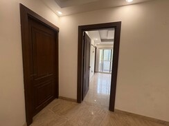 2 BHK + Servant Room Builder Floor For Rent in Sector 23