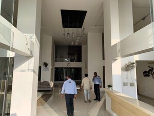  Apartment at Tajganj – for Sale