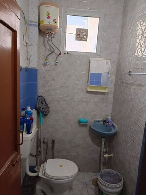 Bathroom in 1 RK Builder Floor at Lajpat Nagar 4 – for Rent