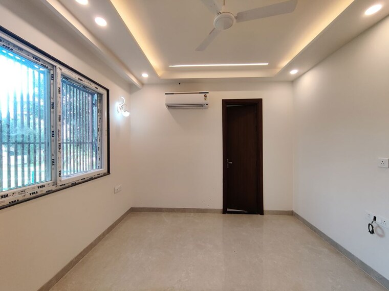 Room, sector 43 2 Bedroom 1200 Sq.Ft. Builder Floor In Sector 43 Gurgaon 10550816