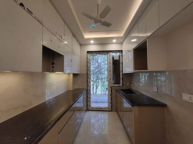 Kitchen, sector 43 2 Bedroom 1200 Sq.Ft. Builder Floor In Sector 43 Gurgaon 10550816