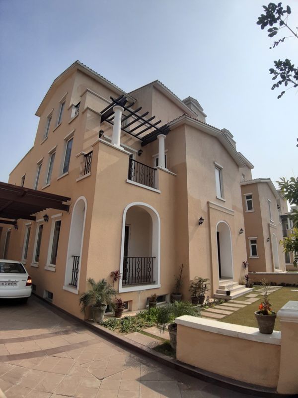 5 BHK + Pooja Room,Servant Room,Study Room,Basement,Store Room 8120 Sq.Ft. Villa in Emaar Marbella