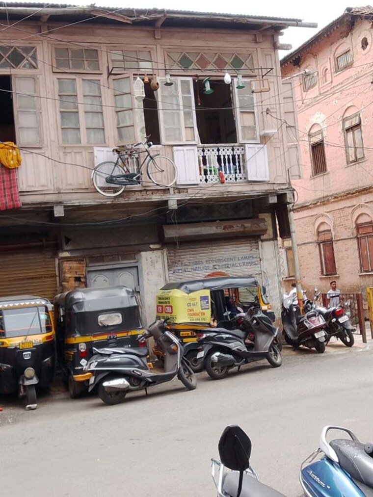  Parking, aurora-tower Commercial Shop 360 Sq.Ft. In Camp Pune 10550826