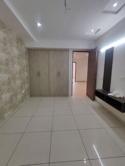 3 BHK + Prayer Room,Servant Room,Extra Room,Store Room Builder Floor For Sale in Pir Machalla