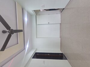 Furnished Amenities in 2.5 BHK Apartment at Siddharth Nagar CHS Goregaon, Goregaon West – for Rent