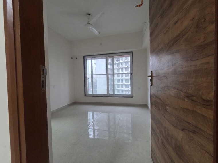 Room, je-and-vee-om-trimurti 3.5 Bedroom 1020 Sq.Ft. Apartment In Malad East Mumbai 10540546