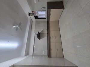 Kitchen in 3.5 BHK Apartment at Je And Vee Om Trimurti, Malad East – for Rent