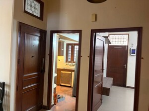 Building Lobby in 3 BHK Builder Floor at Sector 21 – for Rent
