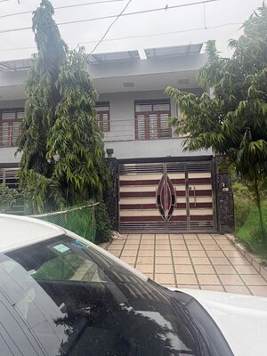 3 BHK Builder Floor For Sale in Sector 28