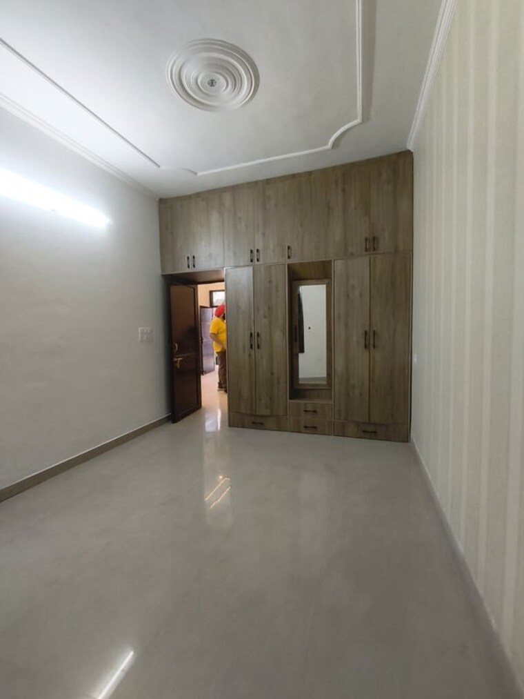 Room, guru-nanak-enclave 2 Bedroom 142 Sq.Yd. Builder Floor In Dhakoli Zirakpur 10546522