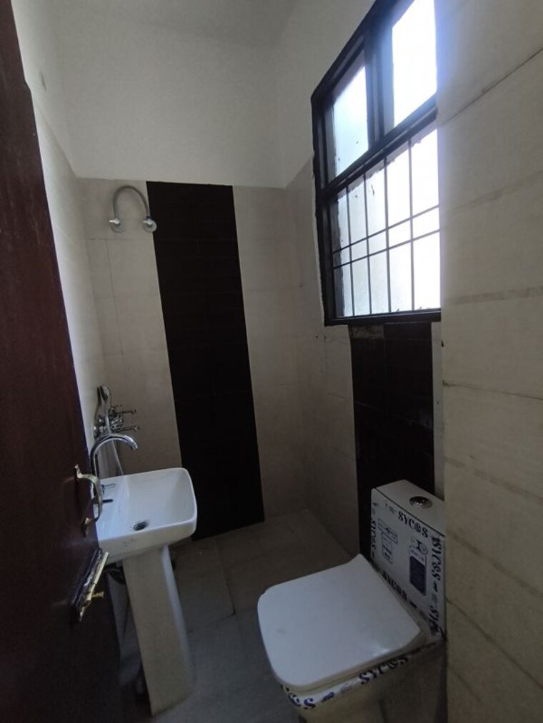 undefined, guru-nanak-enclave 2 Bedroom 142 Sq.Yd. Builder Floor In Dhakoli Zirakpur 10546522