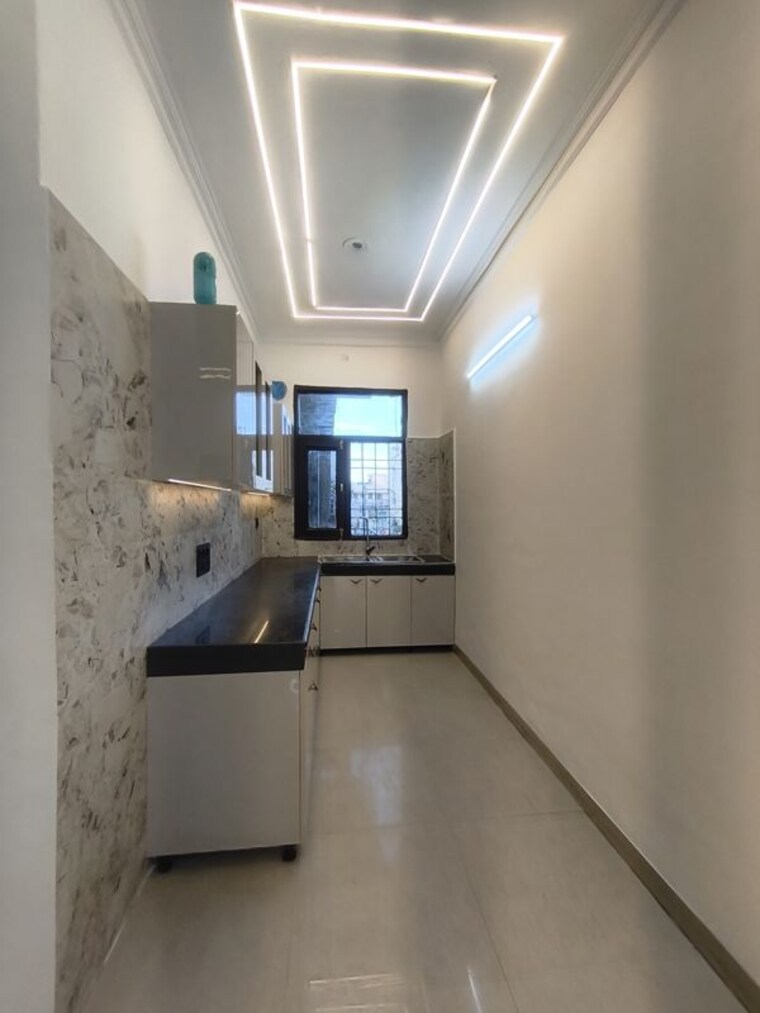 Living Room, guru-nanak-enclave 2 Bedroom 142 Sq.Yd. Builder Floor In Dhakoli Zirakpur 10546522