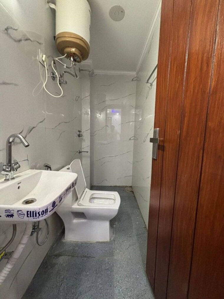 Bathroom, stellar-jeevan 3 Bedroom 1450 Sq.Ft. Apartment In Sector 1 Greater Noida Greater Noida 10550920