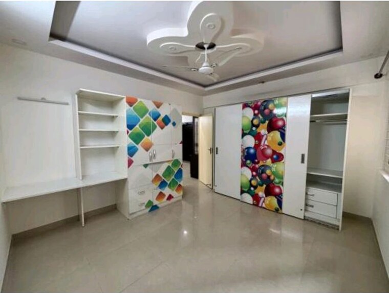  Parking, adarsh-palm-retreat 4 Bedroom 4500 Sq.Ft. Villa In Marathahalli Orr Bangalore 10550938