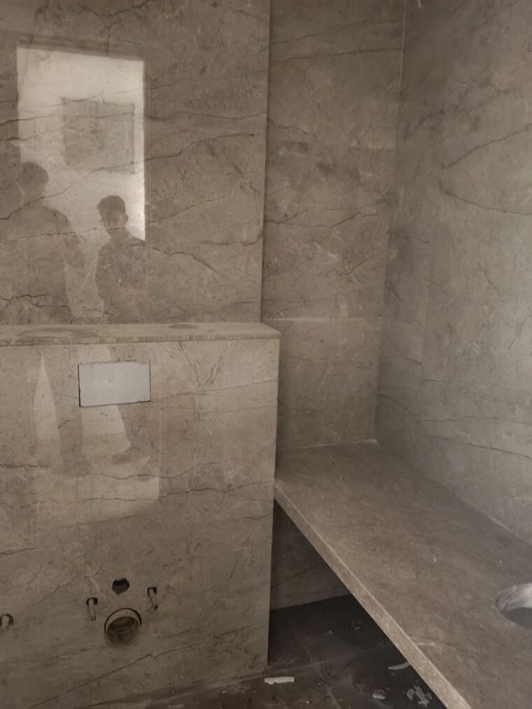 Bathroom, ms-gateway 2 Bedroom 770 Sq.Ft. Apartment In Juhu Road Mumbai 10550959