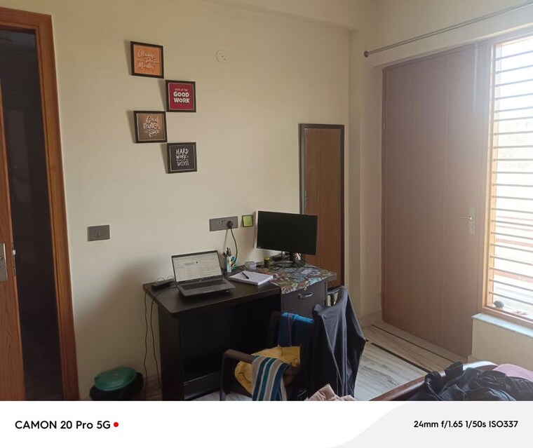 Bedroom, sector 23 3 Bedroom 1860 Sq.Ft. Independent House In Sector 23 Gurgaon 10550964