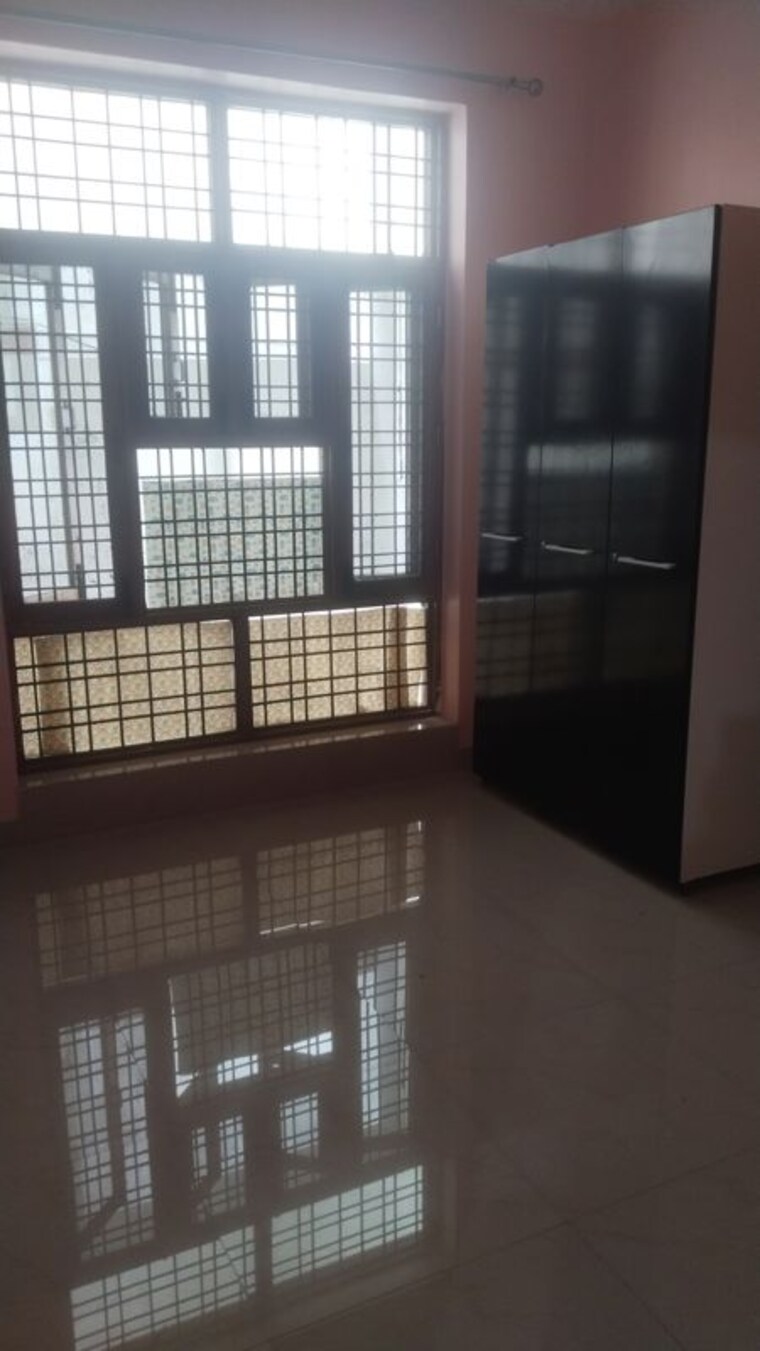 Room, gomti nagar 2 Bedroom 1600 Sq.Ft. Builder Floor In Gomti Nagar Lucknow 10550971