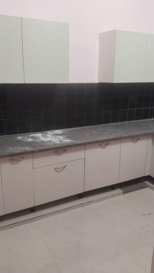 Kitchen in 2 BHK Builder Floor at Gomti Nagar – for Rent