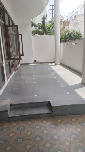 Kitchen in 2 BHK Builder Floor at Gomti Nagar – for Rent