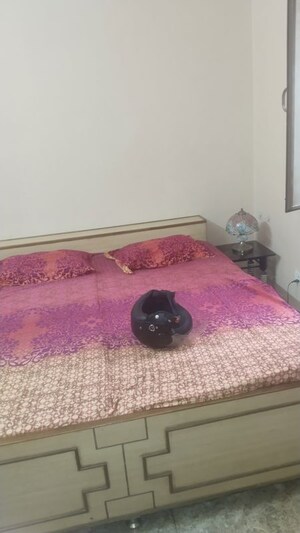 Bedroom in 1 RK Builder Floor at Gomti Nagar – for Rent