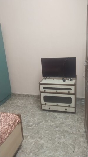 Furnished Amenities in 1 RK Builder Floor at Gomti Nagar – for Rent