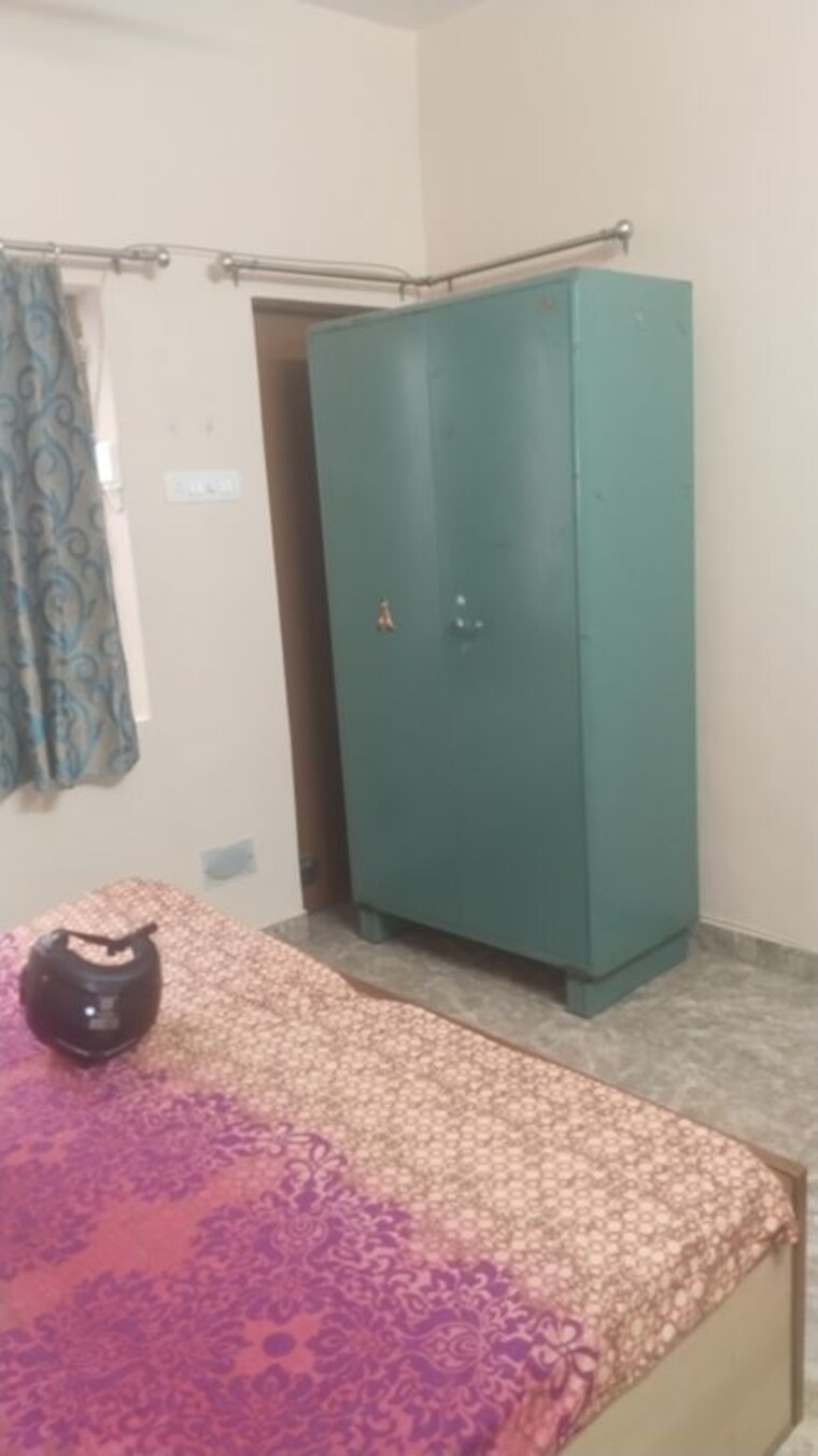 Room, gomti nagar 1 RK 500 Sq.Ft. Builder Floor In Gomti Nagar Lucknow 10550980