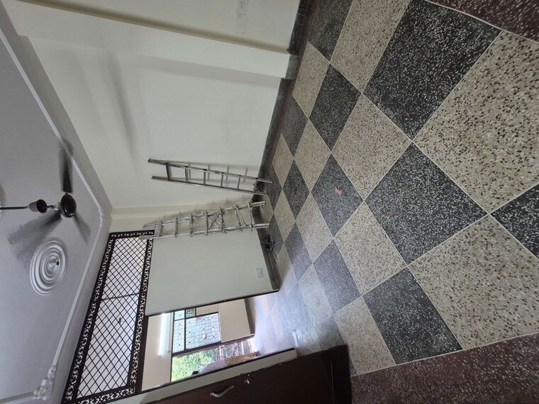 Room, mayur vihar 2.5 Bedroom 850 Sq.Ft. Builder Floor In Mayur Vihar Delhi 10550988