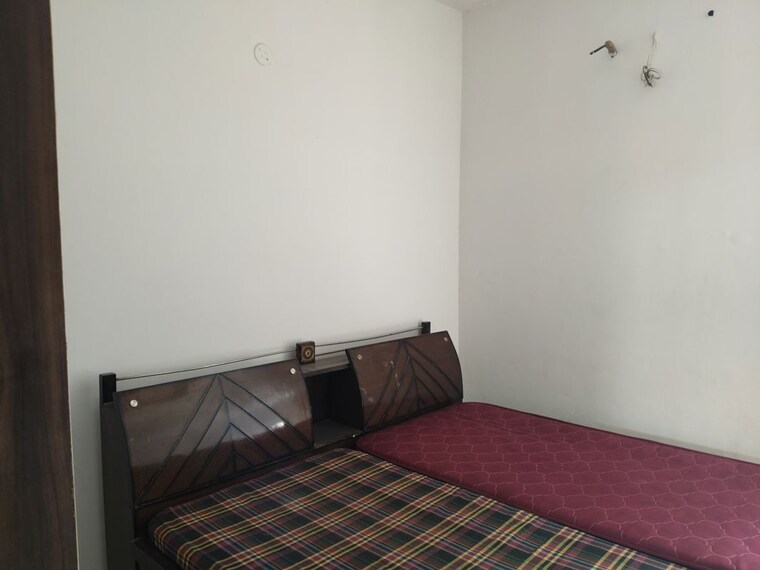 Bedroom, penta-homes 2 Bedroom 1100 Sq.Ft. Apartment In Vip Road Zirakpur 10551009