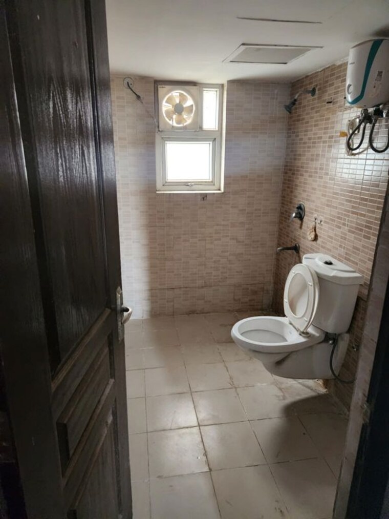 Bathroom, sector 150 2 Bedroom 1260 Sq.Ft. Apartment In Sector 150 Noida 10551067