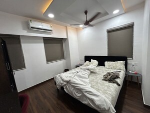 Bedroom in 2 BHK Apartment at Divyam Heights, Andheri West – for Rent
