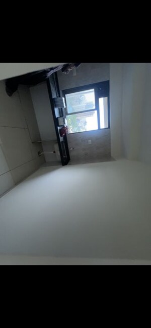 Room in 2 BHK Apartment at Chandak 34 Park Estate, Goregaon West – for Rent