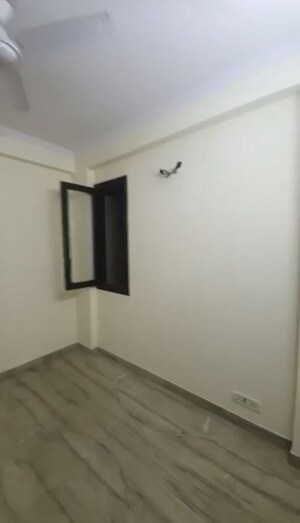 Room in 3 BHK Builder Floor at South Extension – for Sale