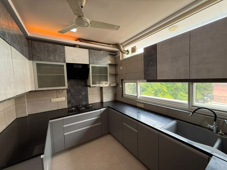 Kitchen, greater kailash i 3 Bedroom 208 Sq.Ft. Builder Floor In Greater Kailash I Delhi 10551118