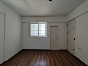 Room in 2 BHK Apartment at Mana Macasa Emerald, Choodasandra – for Sale