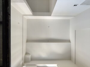 Furnished Amenities in 2 BHK Apartment at Mana Macasa Emerald, Choodasandra – for Sale