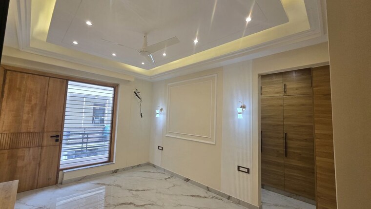Room, sector 9 3 Bedroom 204 Sq.Yd. Builder Floor In Sector 9 Gurgaon 10551123