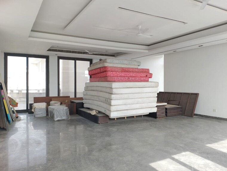  Parking, ss-hibiscus 5 Bedroom 12000 Sq.Ft. Penthouse In Sector 50 Gurgaon 10549468