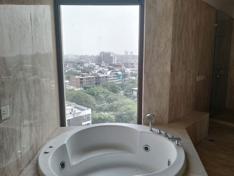 Bathroom, ss-hibiscus 5 Bedroom 12000 Sq.Ft. Penthouse In Sector 50 Gurgaon 10549468