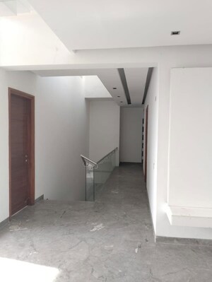 Building Lobby in 5 BHK Penthouse at SS Hibiscus, Sector 50 – for Sale