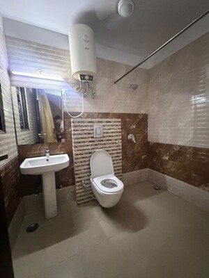 Attached Bathroom in 3 BHK Builder Floor at Sector 47 – for Rent