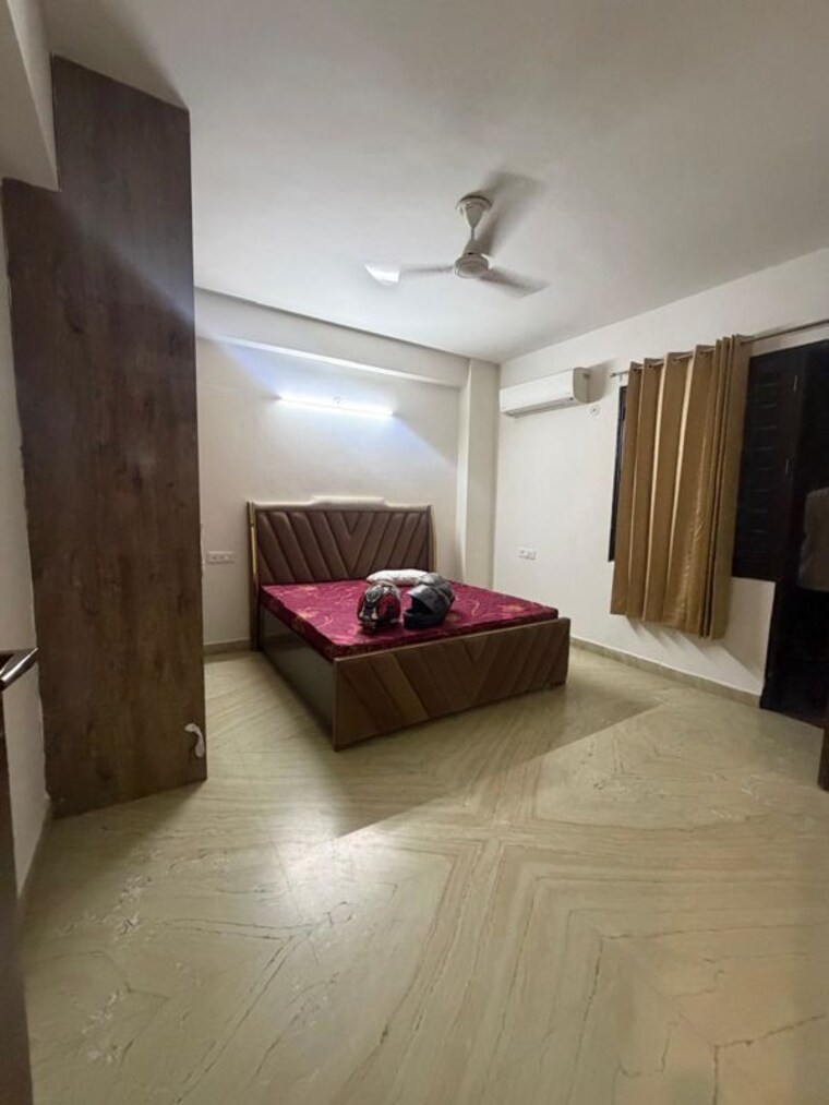 Bedroom, sector 47 3 Bedroom 2500 Sq.Ft. Builder Floor In Sector 47 Gurgaon 10549106