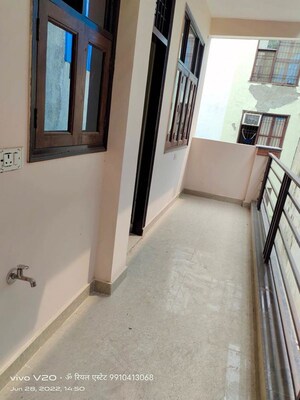 Balcony in 1 BHK Builder Floor at Chattarpur – for Rent