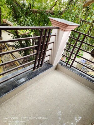 1 BHK Builder Floor For Rent in Chattarpur